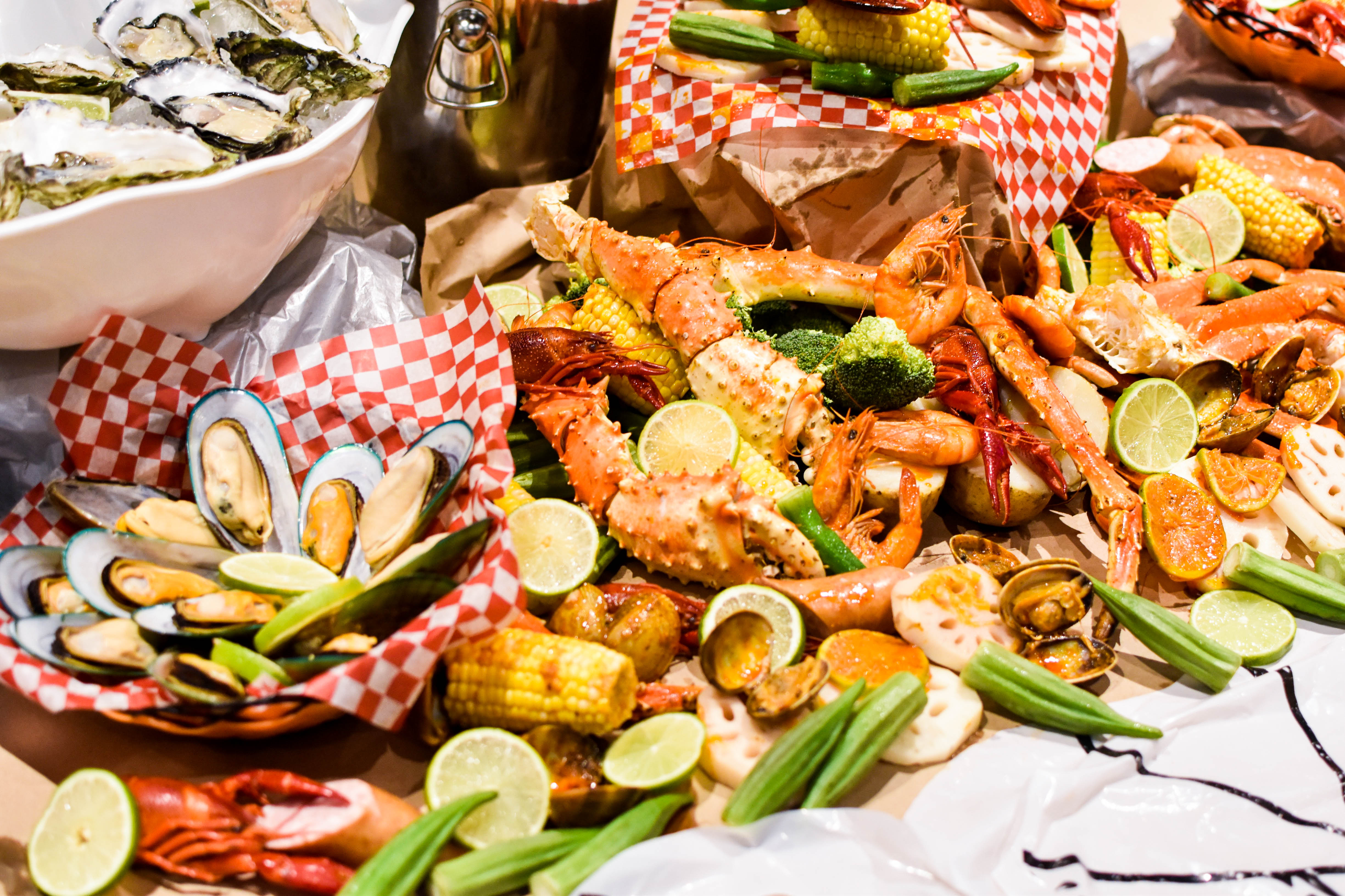 Captain's Boil Review: Flavorful Seafood Experience | Mokolate 