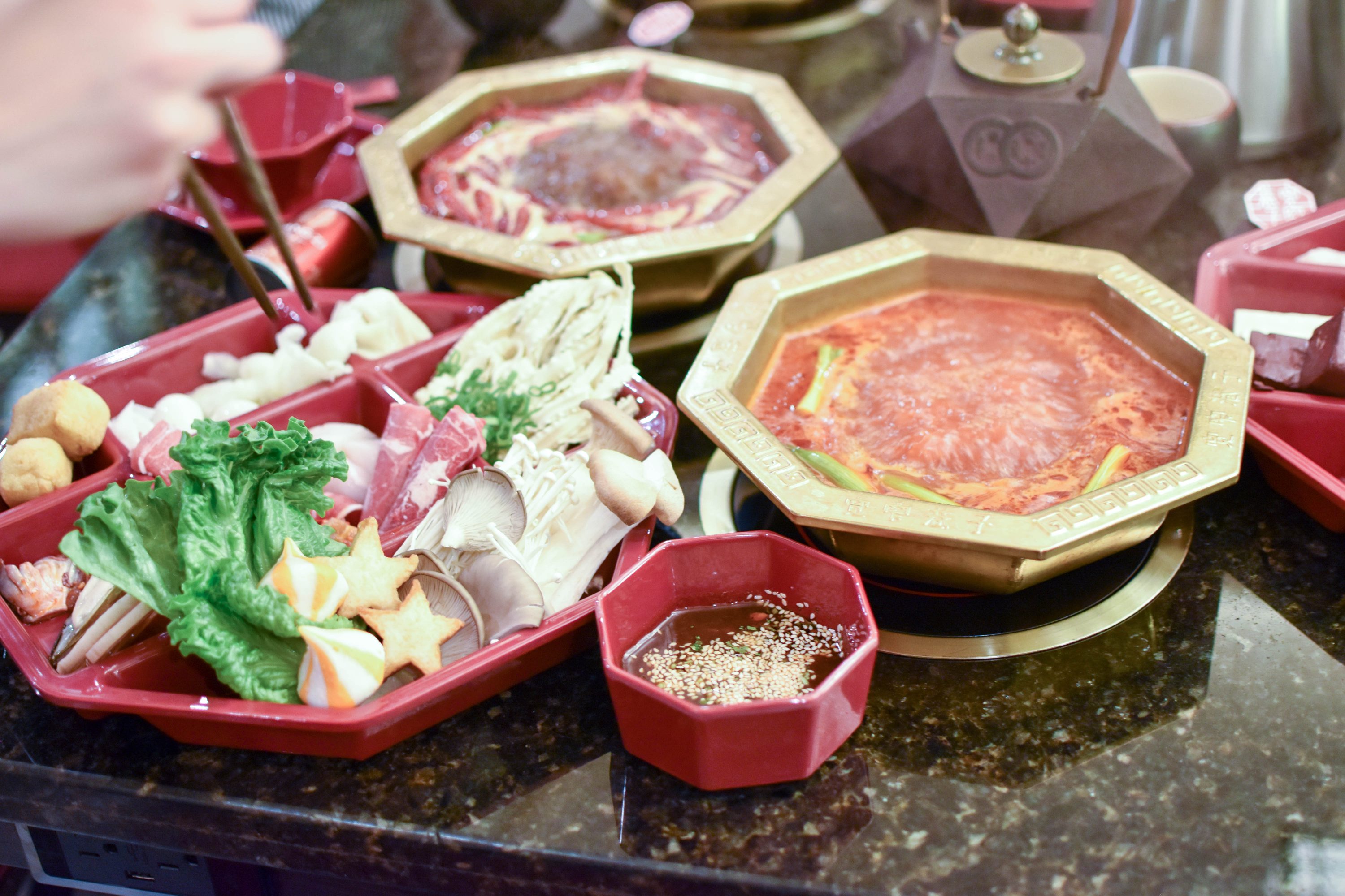 Xiang Zi Hotpot: Toronto's Most Luxurious Hotpot Experience 